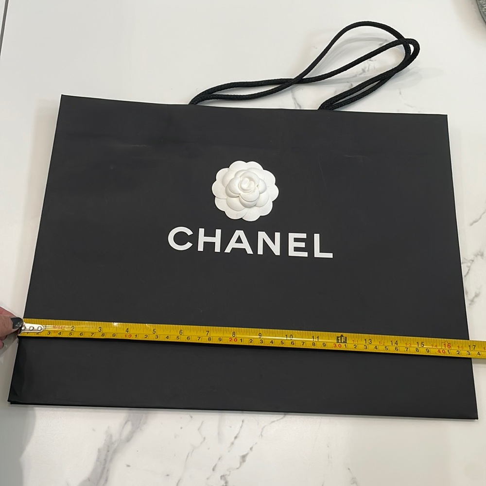 Chanel shopping bag with Camellia